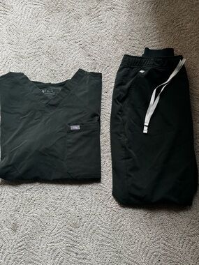 Figs Leon - green scrub set